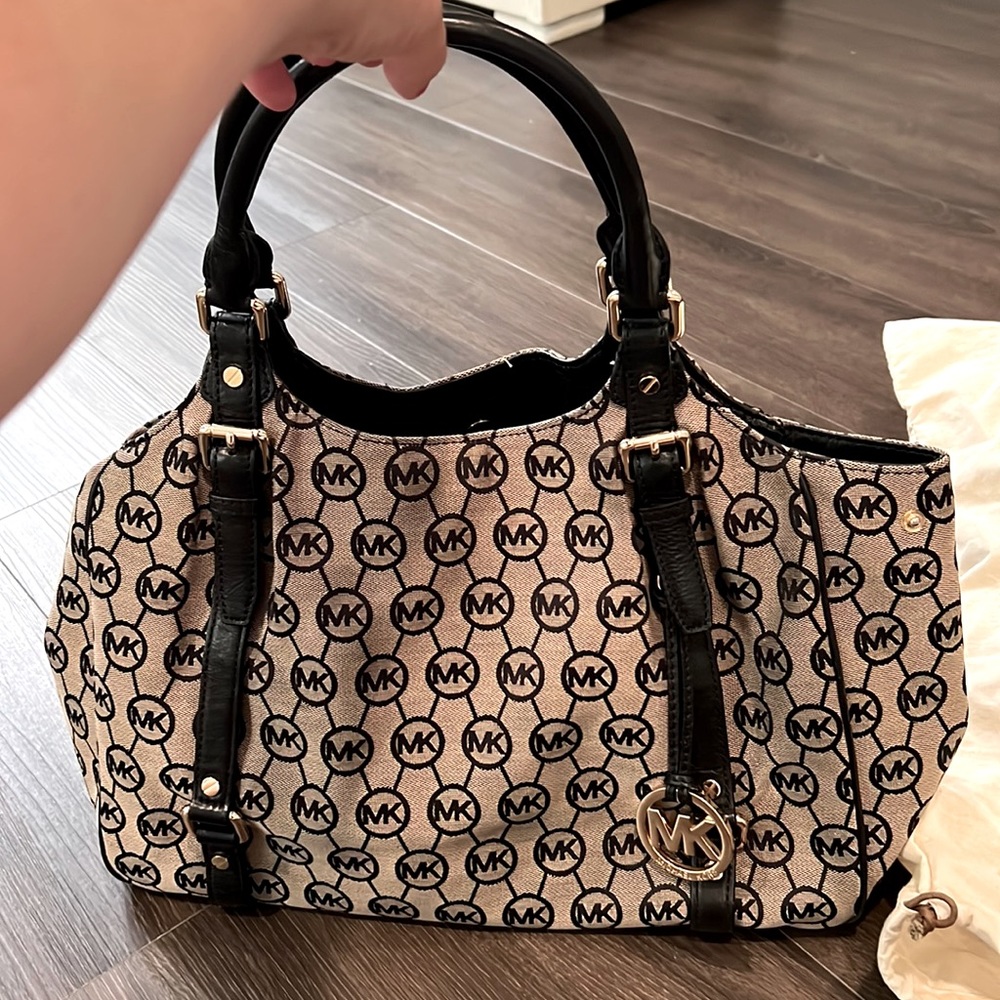 Michael Kors large shoulder bag